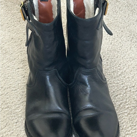 Women Burberry Kerry Black Leather Buckle Shearling Boots Size 38 - Picture 2 of 10